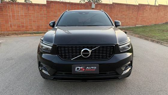 VOLVO XC40 1.5 T5 RECHARGE R-DESIGN GEARTRONIC VOLVO XC40 1.5 T5 RECHARGE R-DESIGN GEARTRONIC